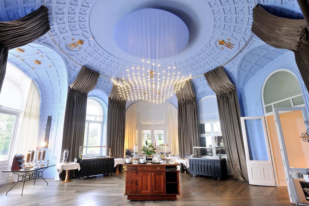 Hôtel Royal Évian-les-Bains Buitenkant foto