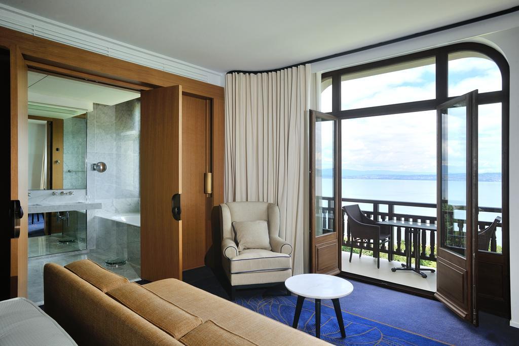 Hôtel Royal Évian-les-Bains Buitenkant foto